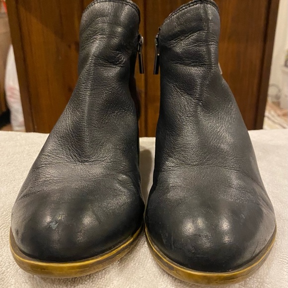 Lucky Brand Women’s Ankle Boots Sz 7 1/2 - Picture 2 of 12